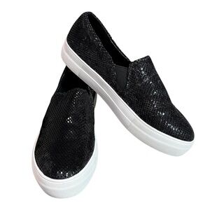VOLATILE - SIZE 9 - THE APEX STYLE - GREAT CONDITION - SNAKESKIN LIKE TEXTURE S2